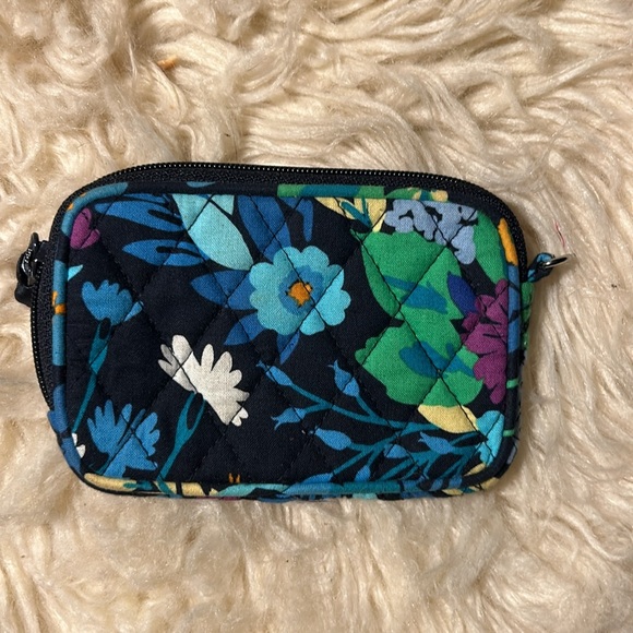 Vera Bradley blue floral coin purse - NWOT! - Picture 2 of 4